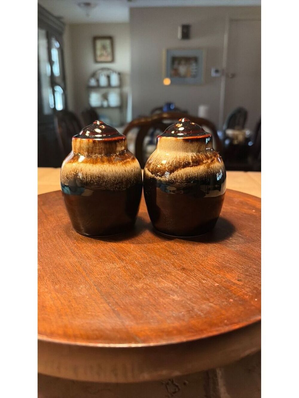 9. Vintage Pfaltzgraff Brown Drip-ware Stoneware Salt and Pepper Shakers